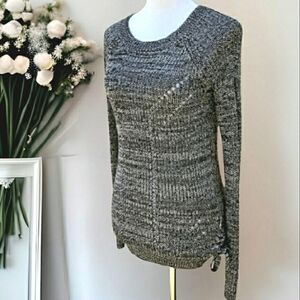 SO Perfectly Soft Gray Scoop Neck Long Sleeve Lace Up Sides Sweater Sz Small